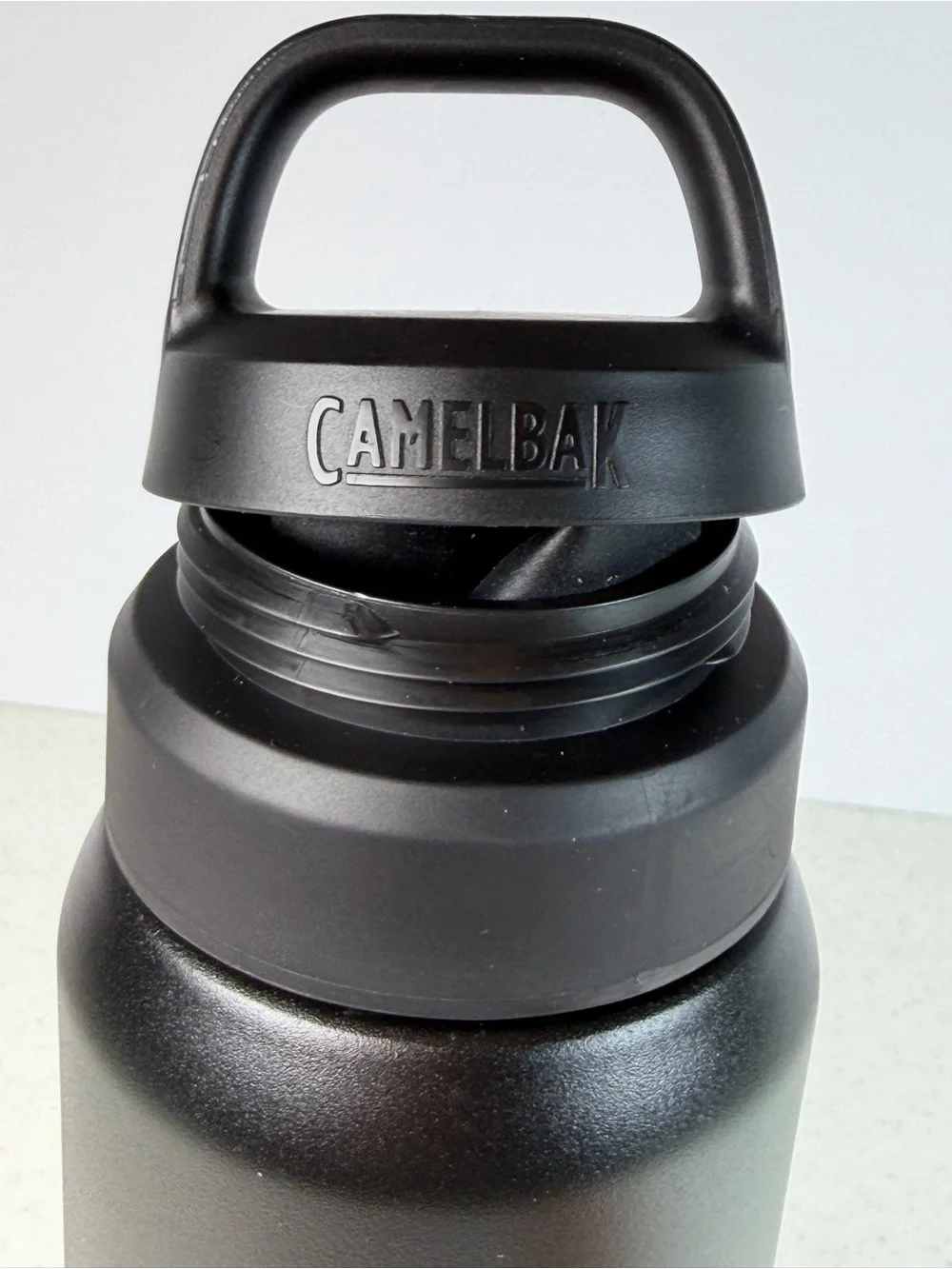 CamelBak 12 oz Vacuum Insulated Stainless Steel Travel Mug Leakproof Twist Lid